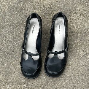 Xhilaration black granny heel shoes Mary Jane type size 9